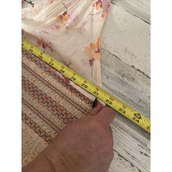 Free People Brinkley Top With Shirring In Boho Floral. Size XL - Picture 7 of 10